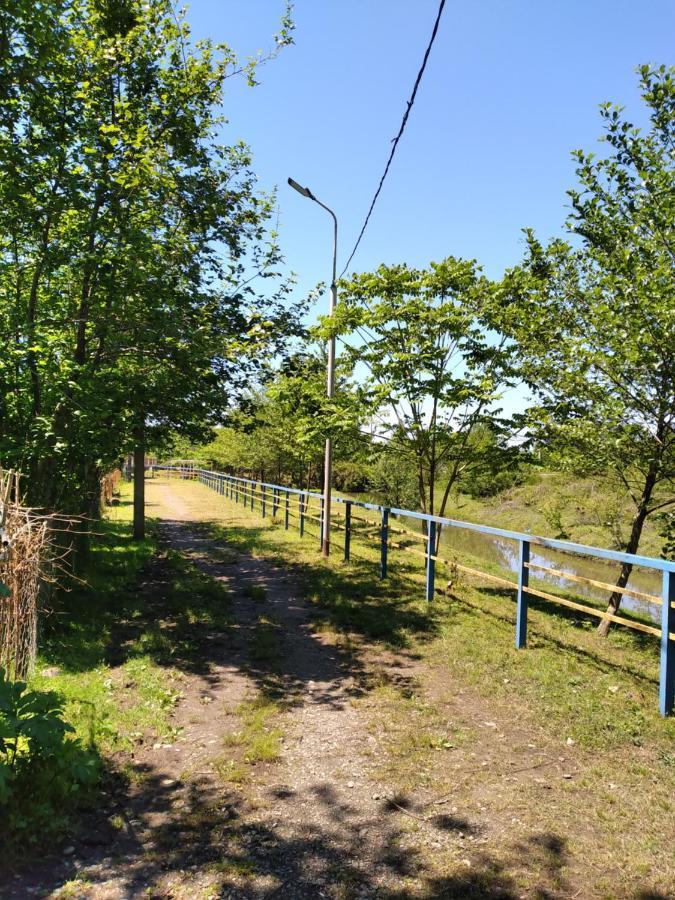 Апарт-Отель "У Речки" Kuchkisabano Exterior foto